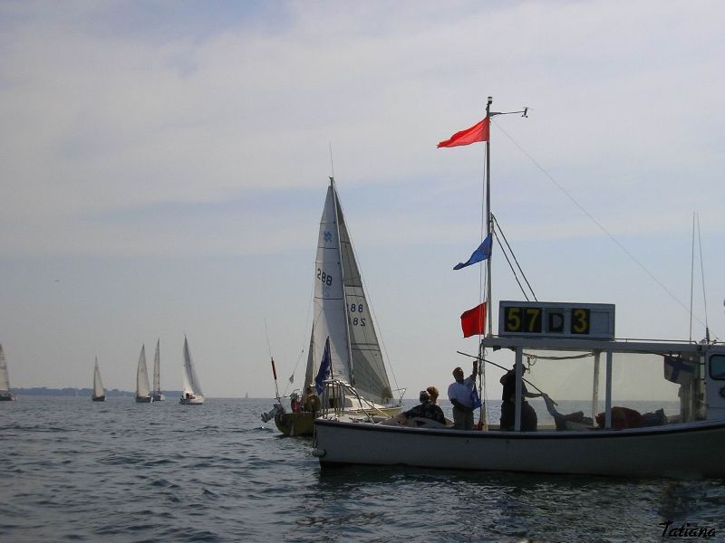 AHMEN Racing on Lake Ontario